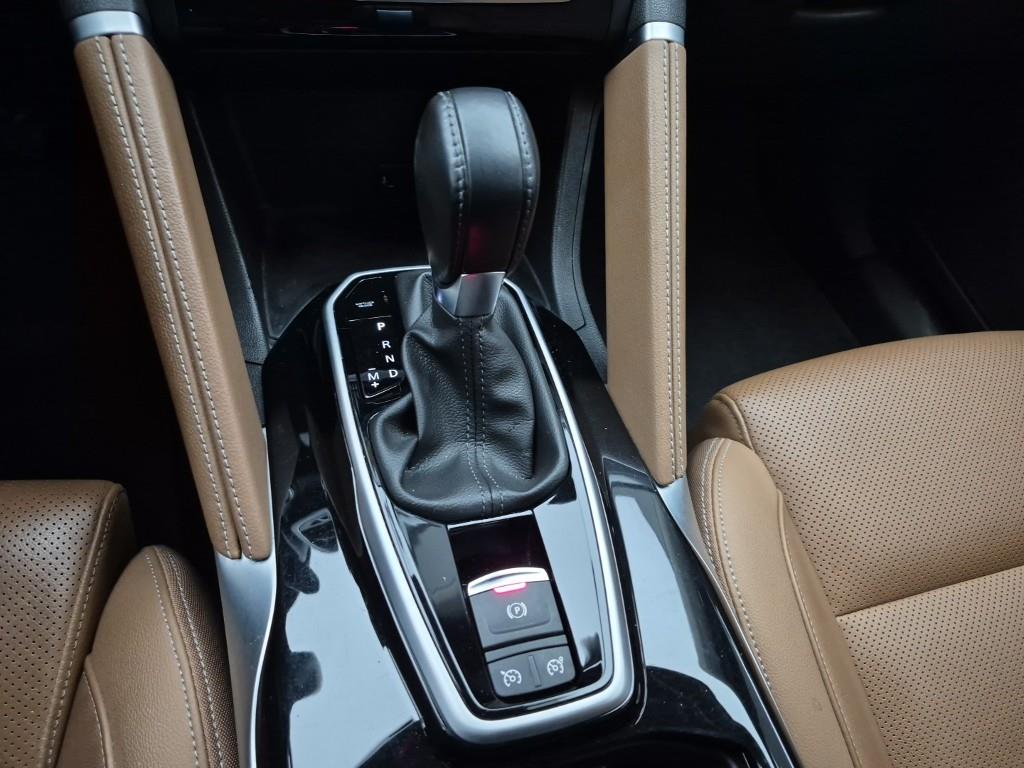 SAMSUNG QM6 - Vista 8