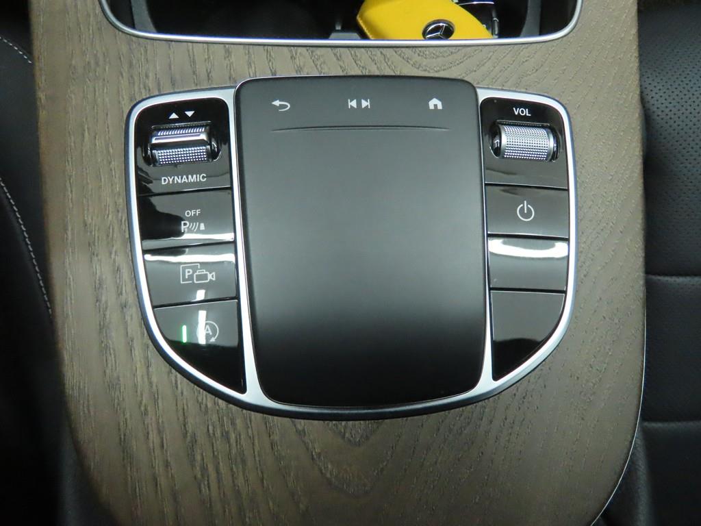 Mercedes Benz E class - Vista 12