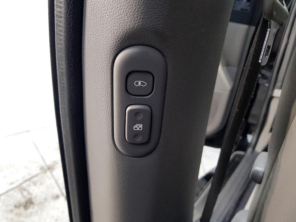 KIA Carnival 2012 Negro - Importación desde Corea - HF Imports Iquique - Foto 15