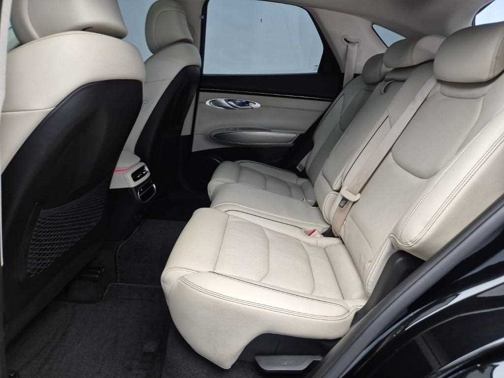 Genesis GV70 - Vista 12