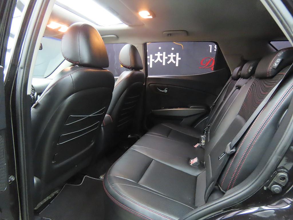 Ssangyong Tivoli - Vista 6