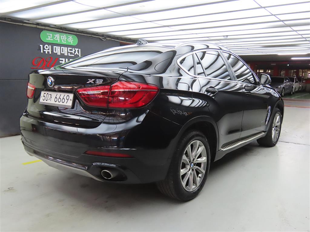 BMW X6 - Vista 4