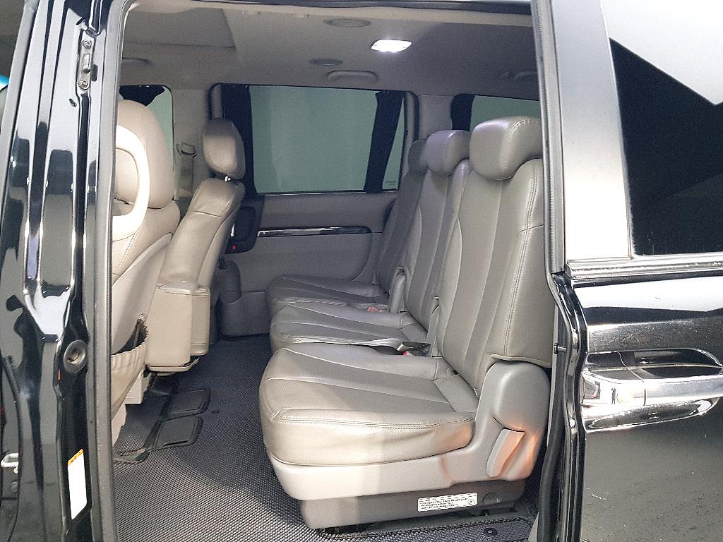 KIA Carnival - Vista 9