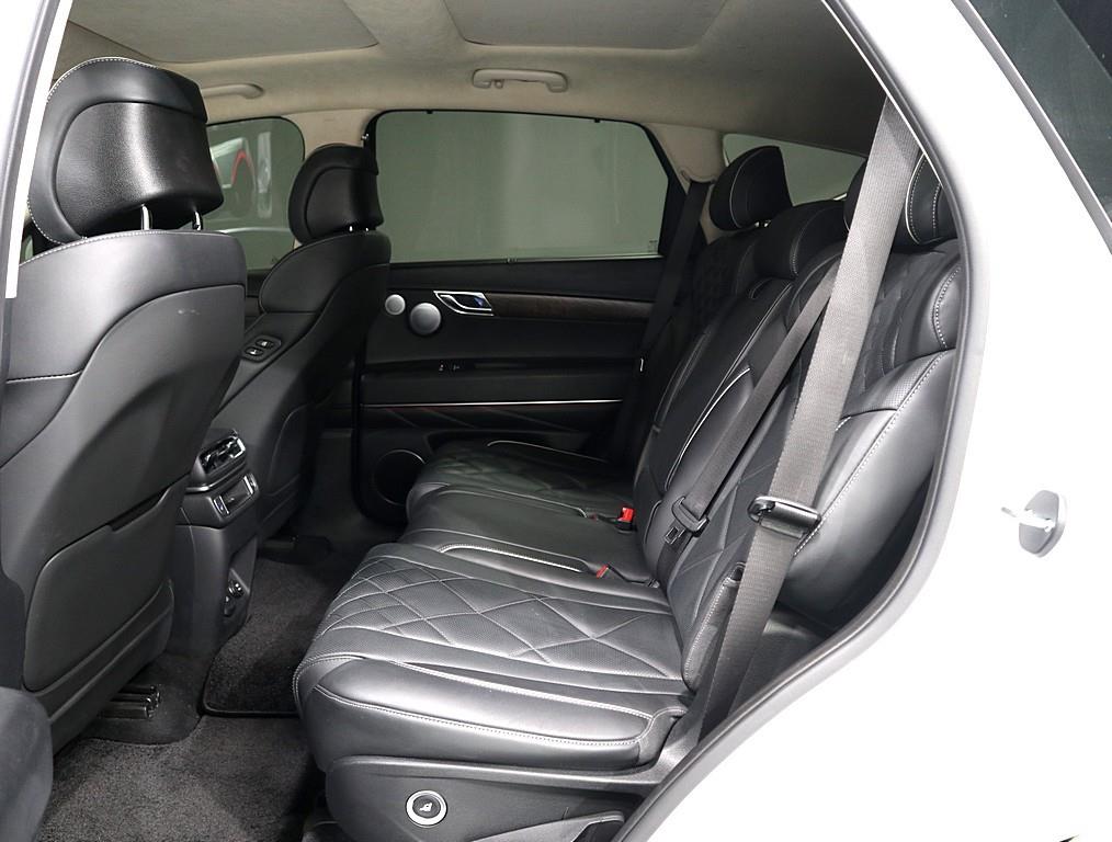 Genesis GV80 - Vista 10