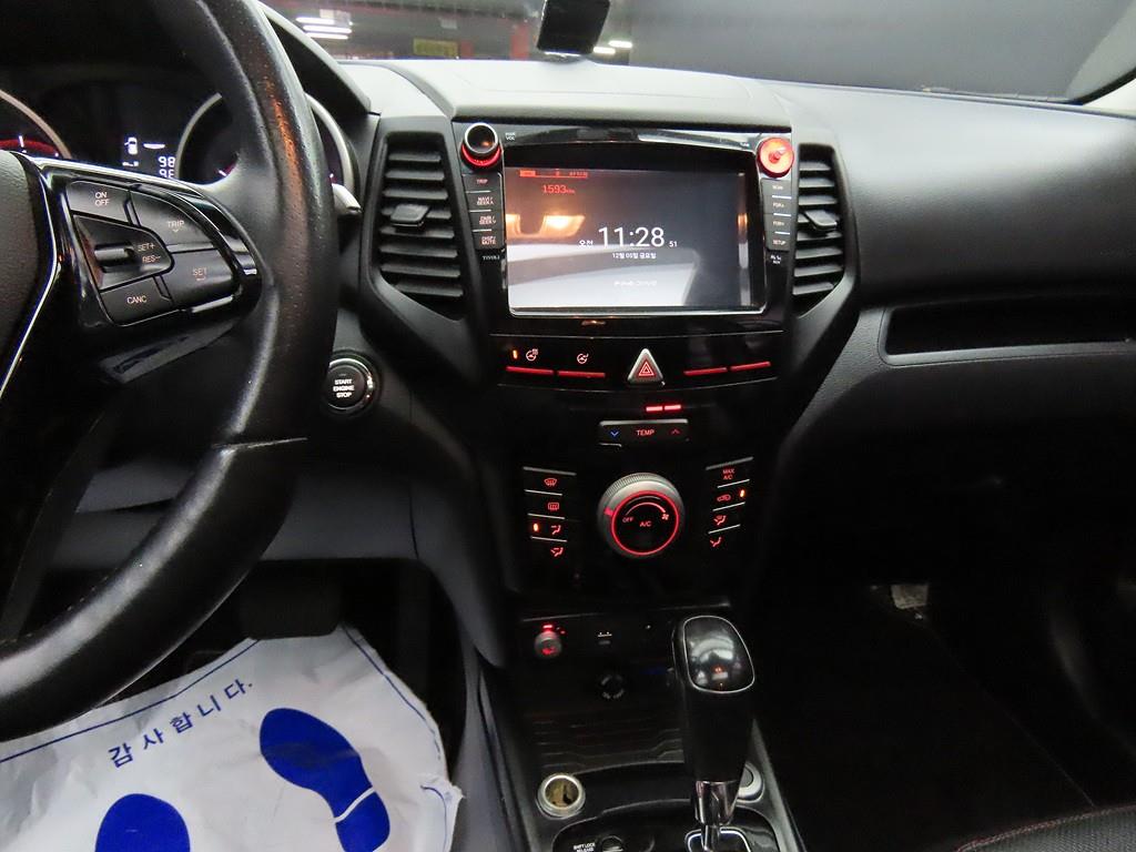 Ssangyong Tivoli - Vista 10