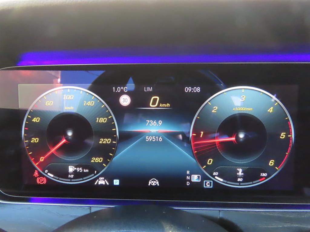 Mercedes Benz E class 2021 Negro - Importación desde Corea - HF Imports Iquique - Foto 9