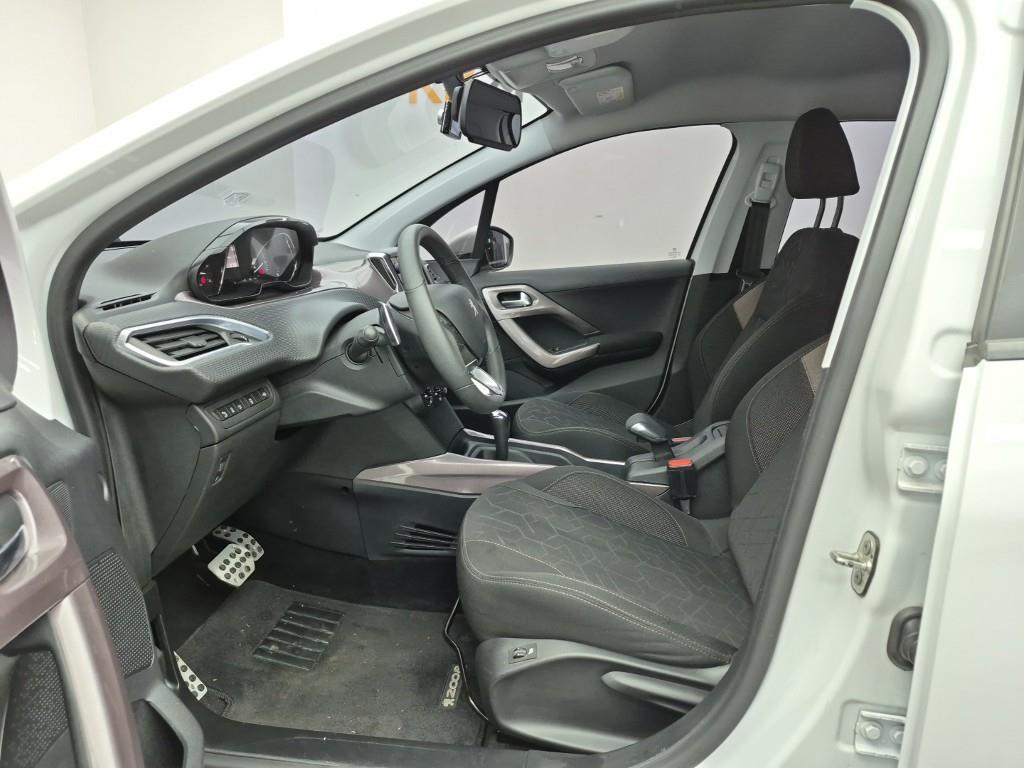 Peugeot 2008 - Vista 11