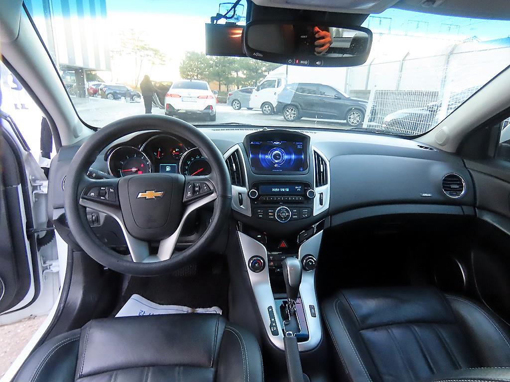 Chevrolet Cruise - Vista 7
