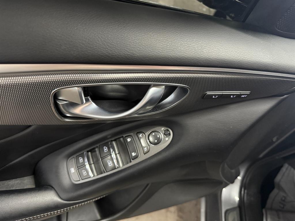 Infiniti Q - Vista 8