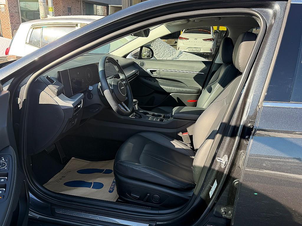 HYUNDAI Sonata - Vista 6