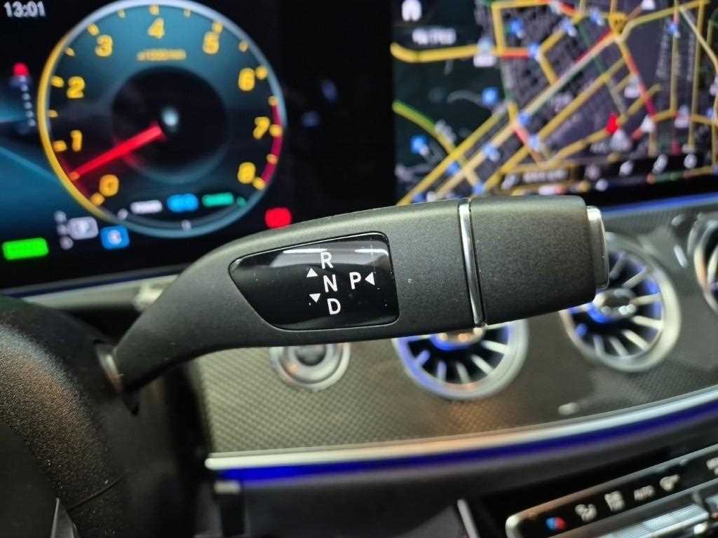 Mercedes Benz CLS Class - Vista 8