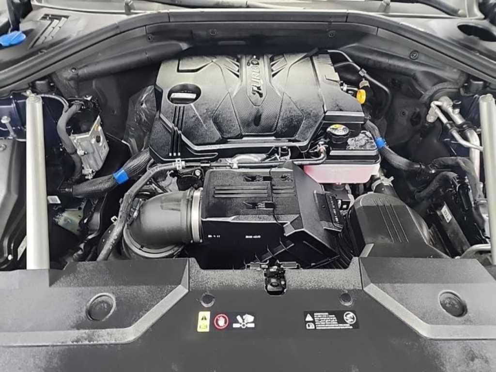 Genesis GV70 - Vista 5