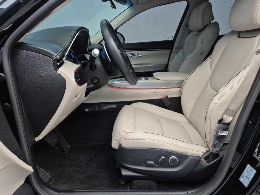 Genesis GV70 - Vista 11