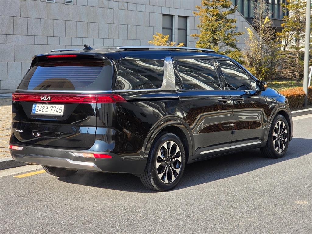 KIA Carnival - Vista 7