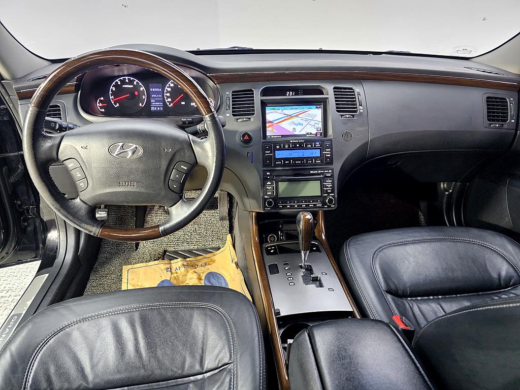 HYUNDAI Grandeur - Vista 5