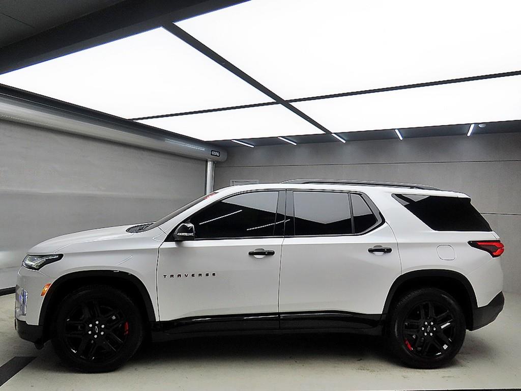 Chevrolet Travers - Vista 4