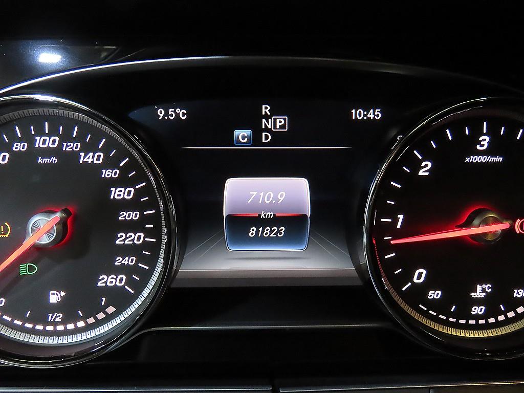 Mercedes Benz E class - Vista 9