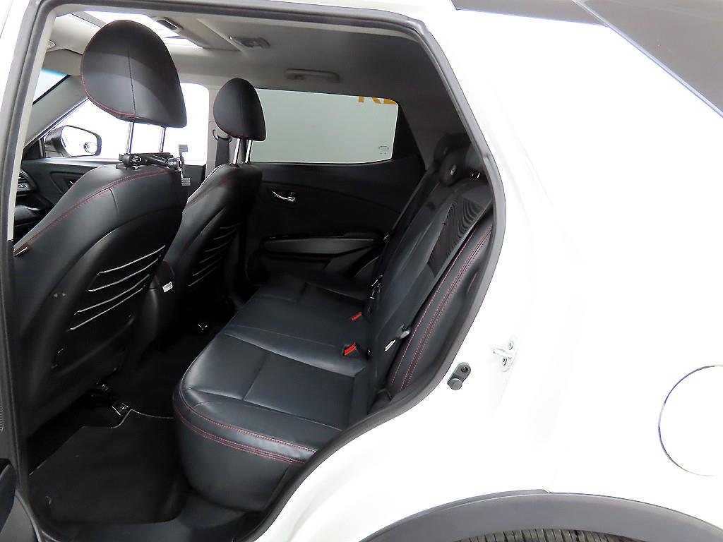 Ssangyong Tivoli - Vista 6