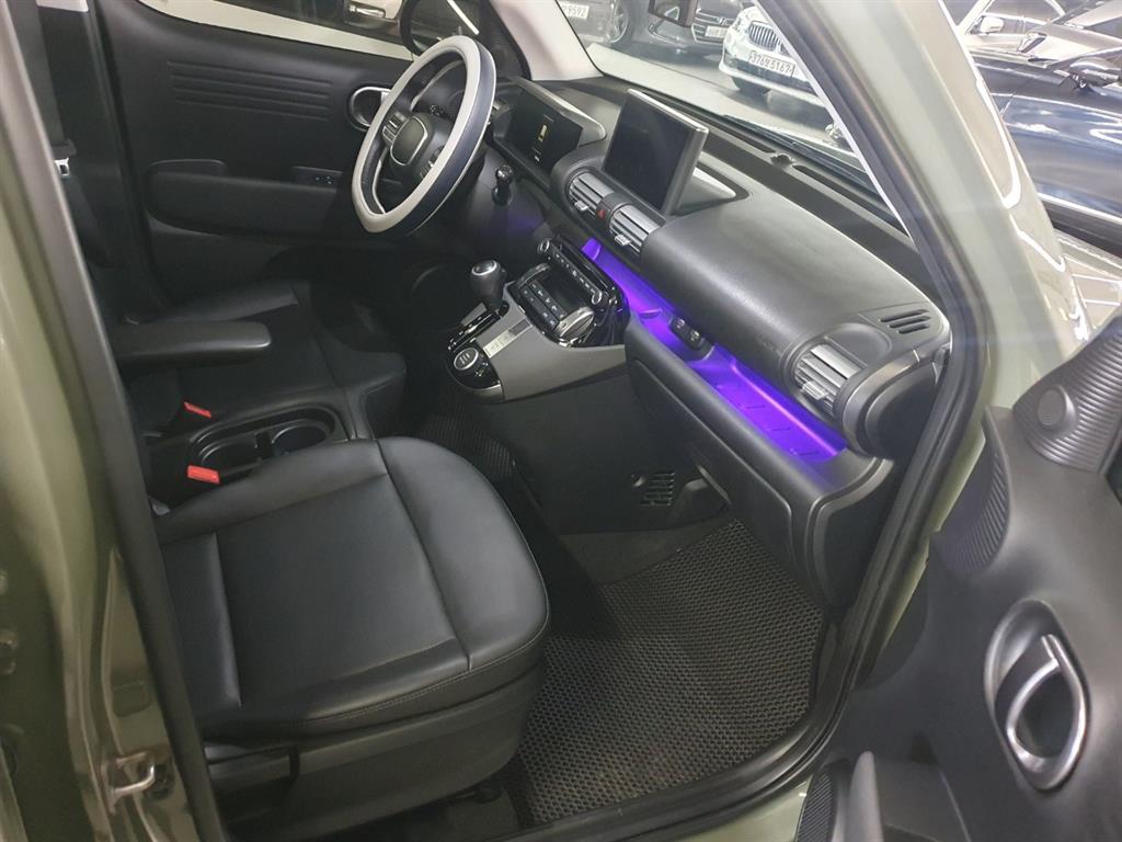 HYUNDAI Casper - Vista 12