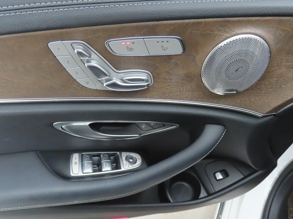 Mercedes Benz E class - Vista 9