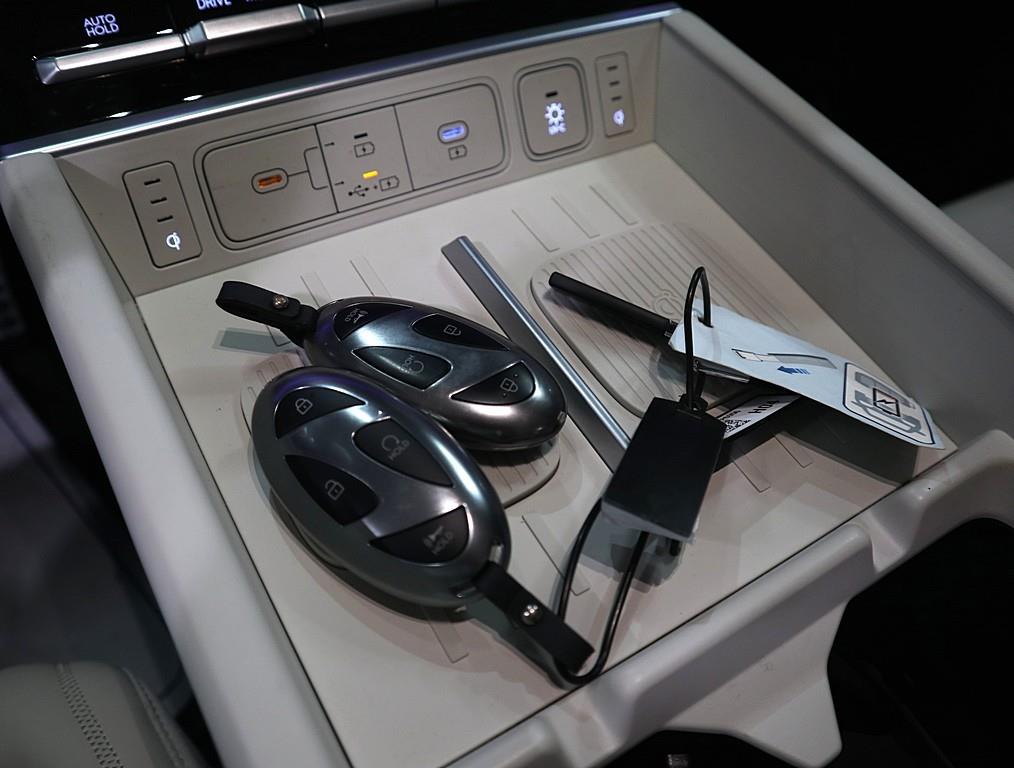 HYUNDAI Santa Fe 2024 Blanco - Importación desde Corea - HF Imports Iquique - Foto 15