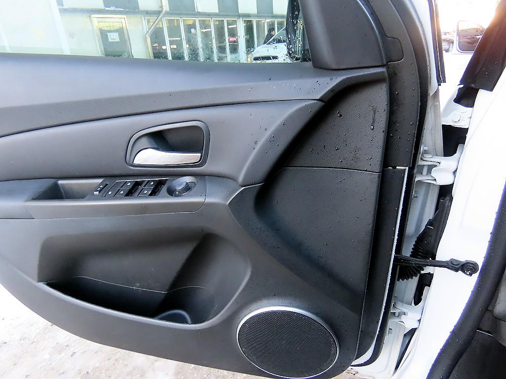 Chevrolet Cruise - Vista 11