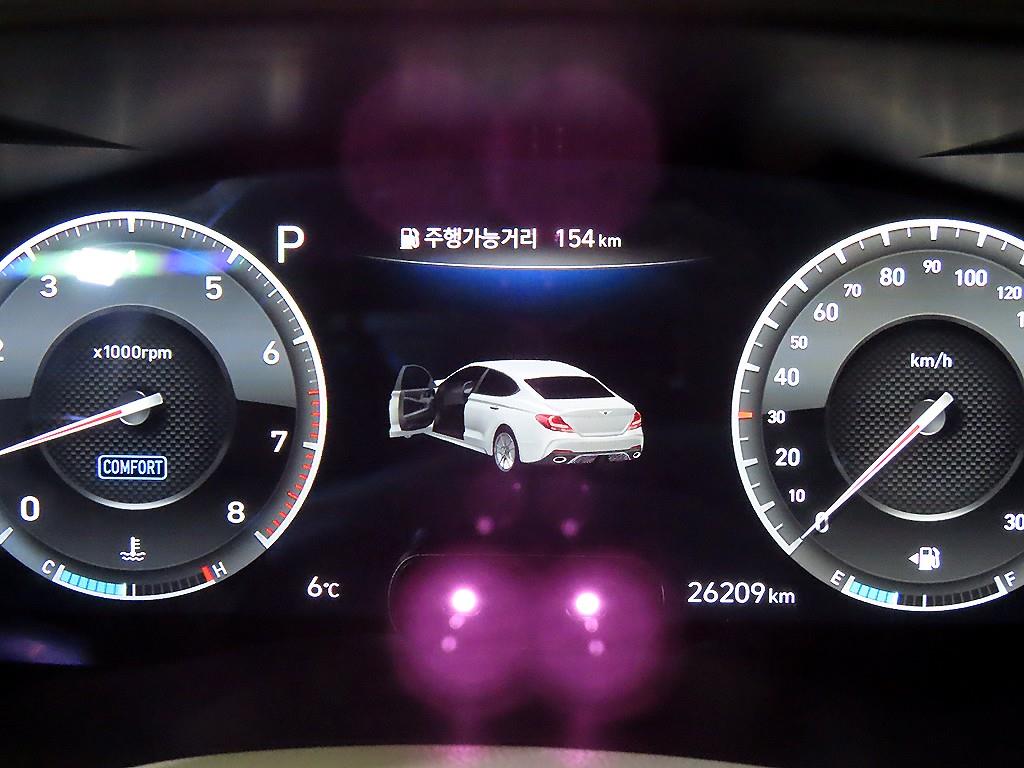 Genesis G70 - Vista 9