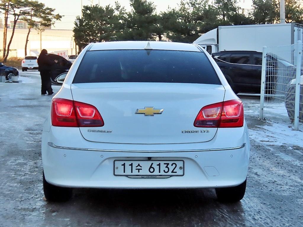 Chevrolet Cruise - Vista 4