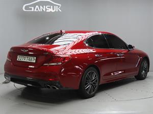Genesis G70 - Vista 8