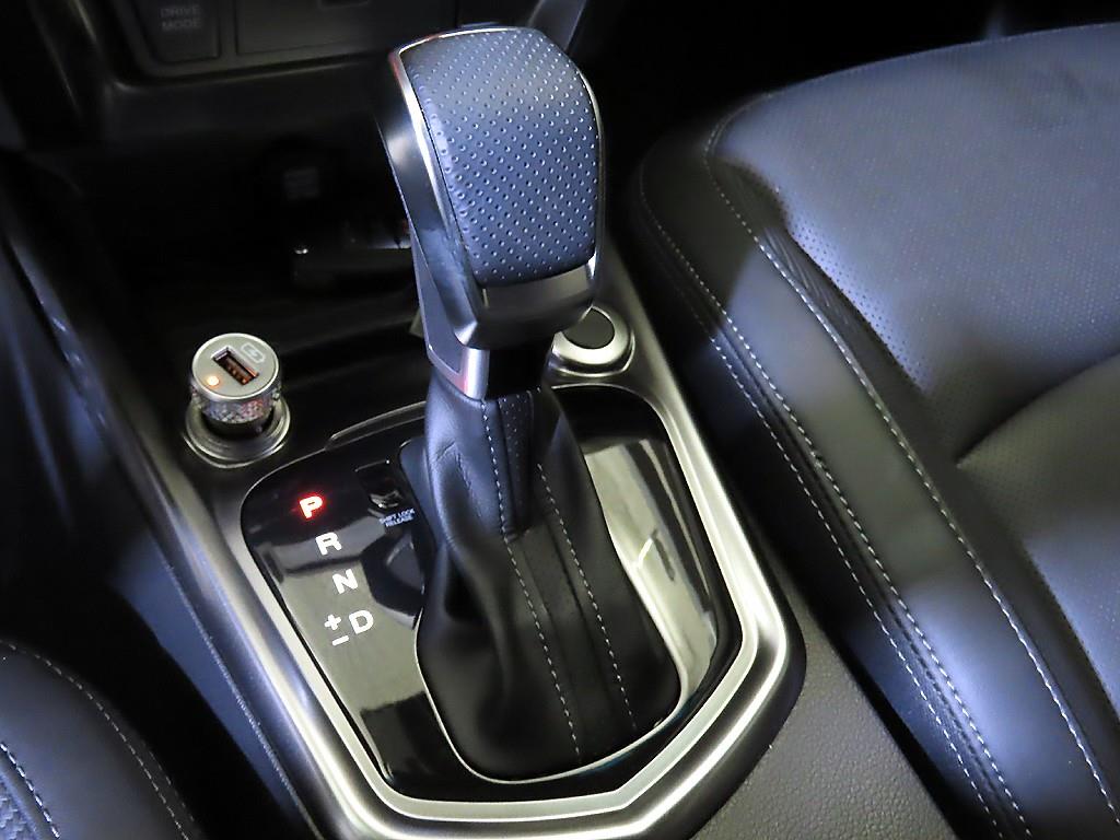 Ssangyong Tivoli - Vista 12