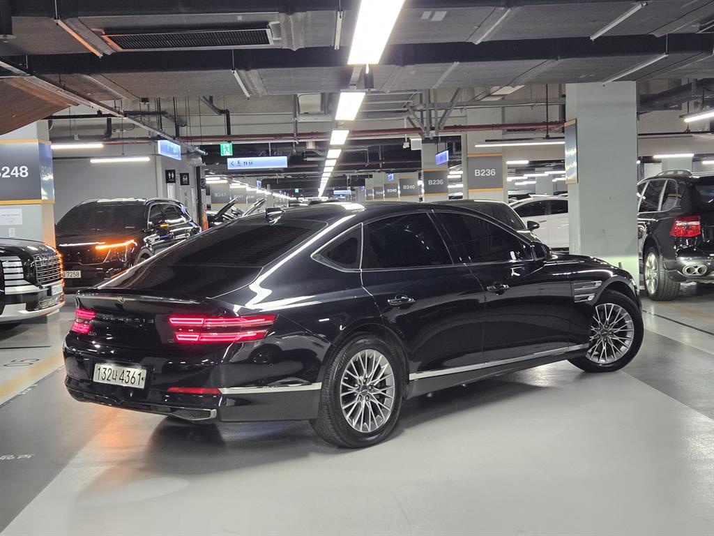 Genesis G80 - Vista 4