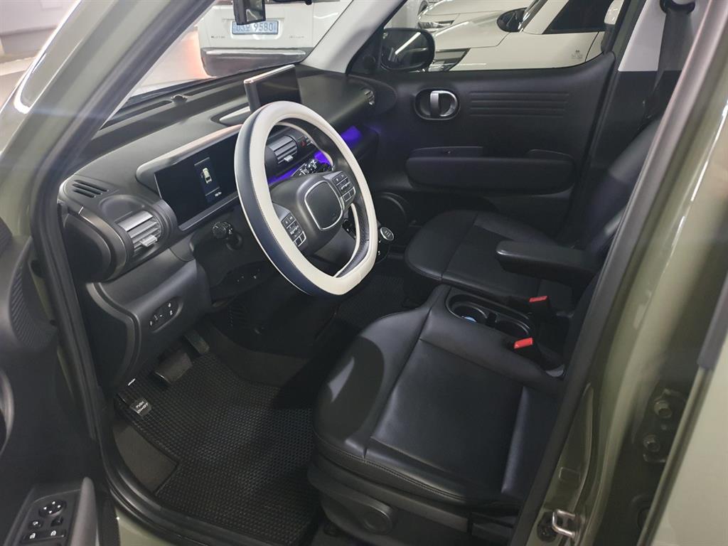 HYUNDAI Casper - Vista 11