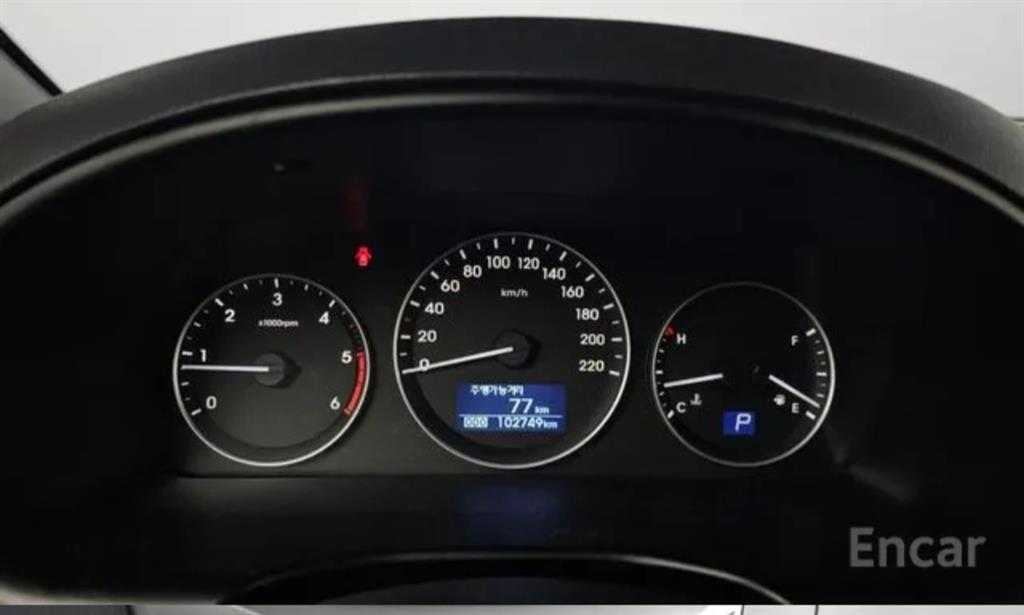 HYUNDAI Starex - Vista 5