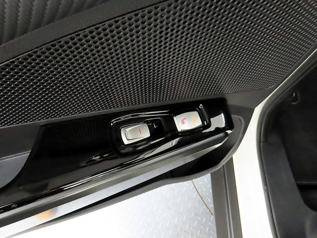 Ssangyong Tivoli - Vista 12