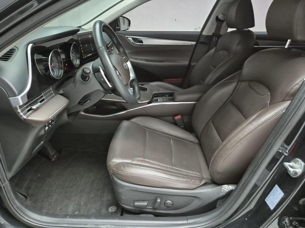 HYUNDAI Grandeur - Vista 11