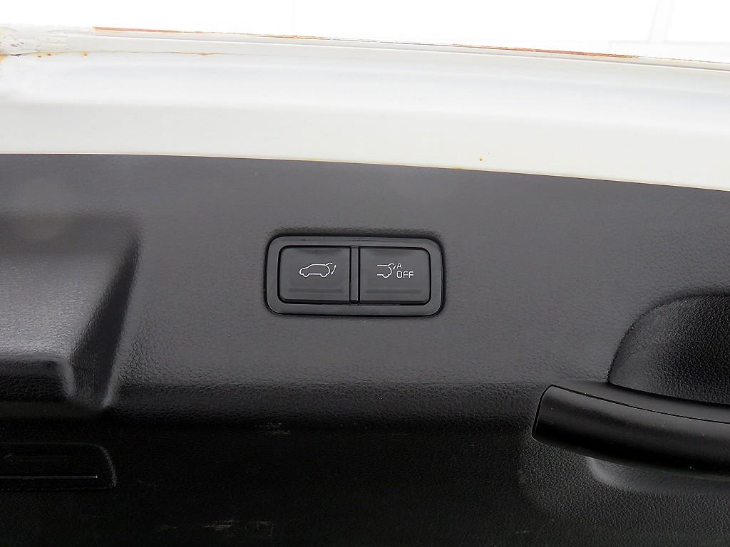 KIA Carnival - Vista 6