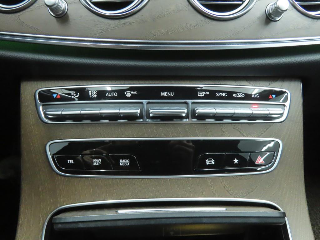 Mercedes Benz E class - Vista 11