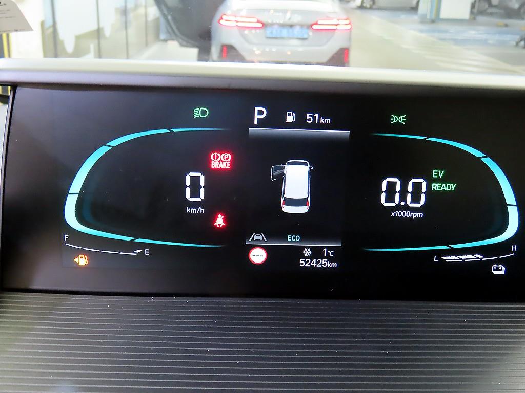 HYUNDAI Staria - Vista 9