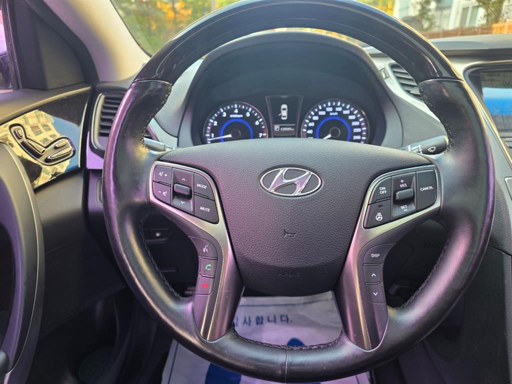 HYUNDAI Grandeur 2013 the color of pearl - Importación desde Corea - HF Imports Iquique - Foto 17