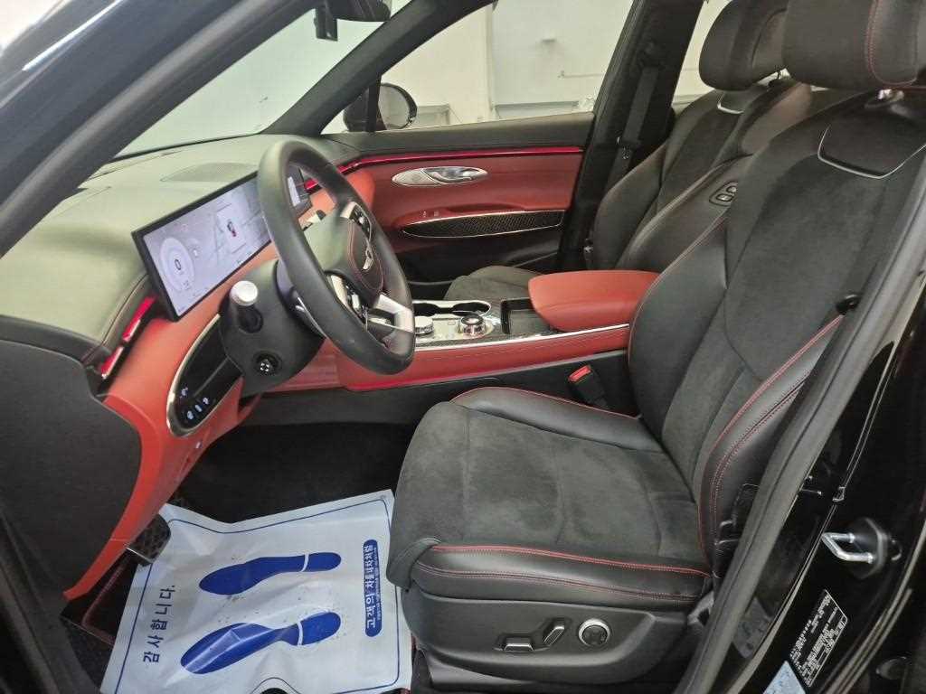 Genesis GV70 - Vista 11