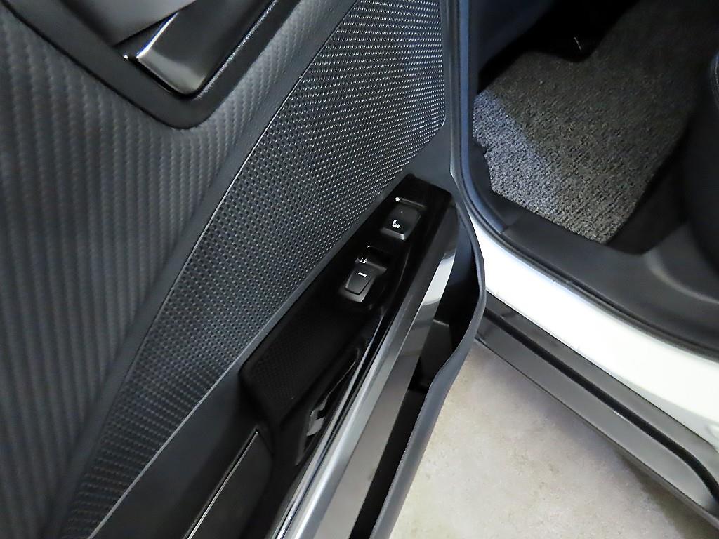 Ssangyong Tivoli 2024 Blanco - Importación desde Corea - HF Imports Iquique - Foto 16