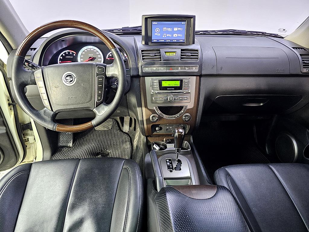 Ssangyong Rexton - Vista 5