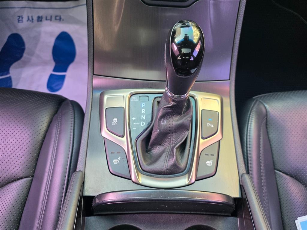 HYUNDAI Grandeur 2013 the color of pearl - Importación desde Corea - HF Imports Iquique - Foto 18