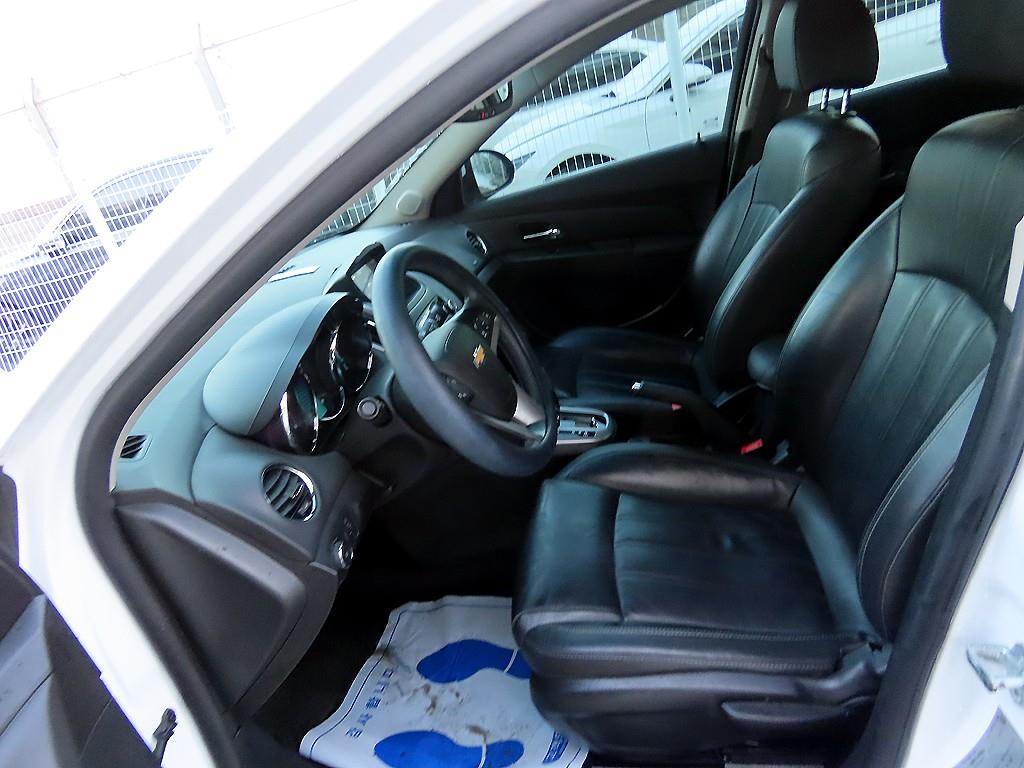 Chevrolet Cruise - Vista 5