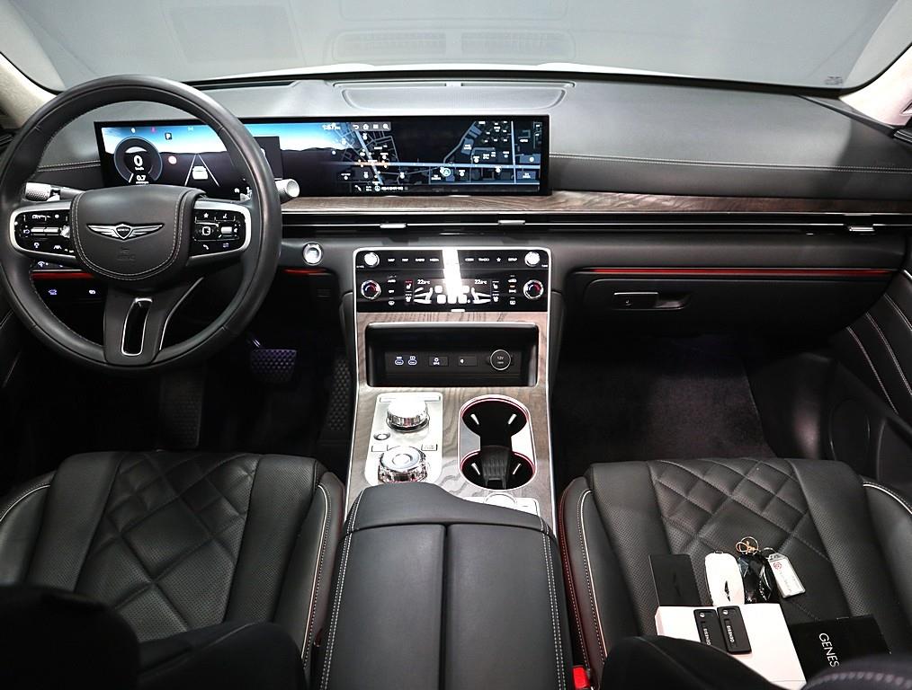 Genesis GV80 - Vista 5