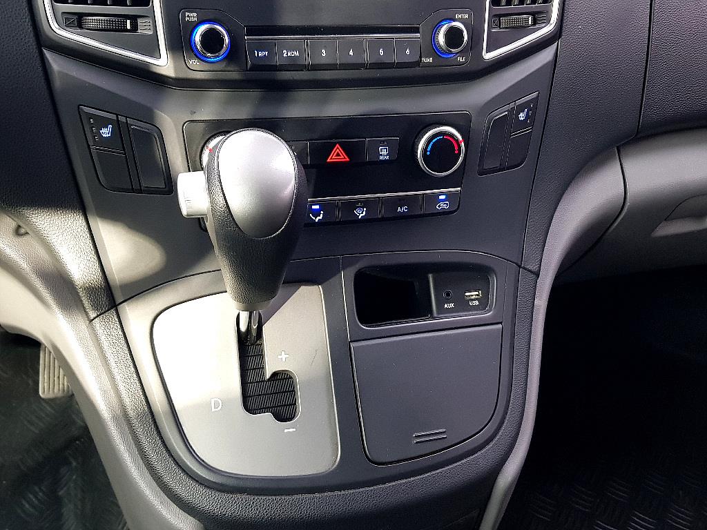 HYUNDAI Starex 2018 Plateado - Importación desde Corea - HF Imports Iquique - Foto 13