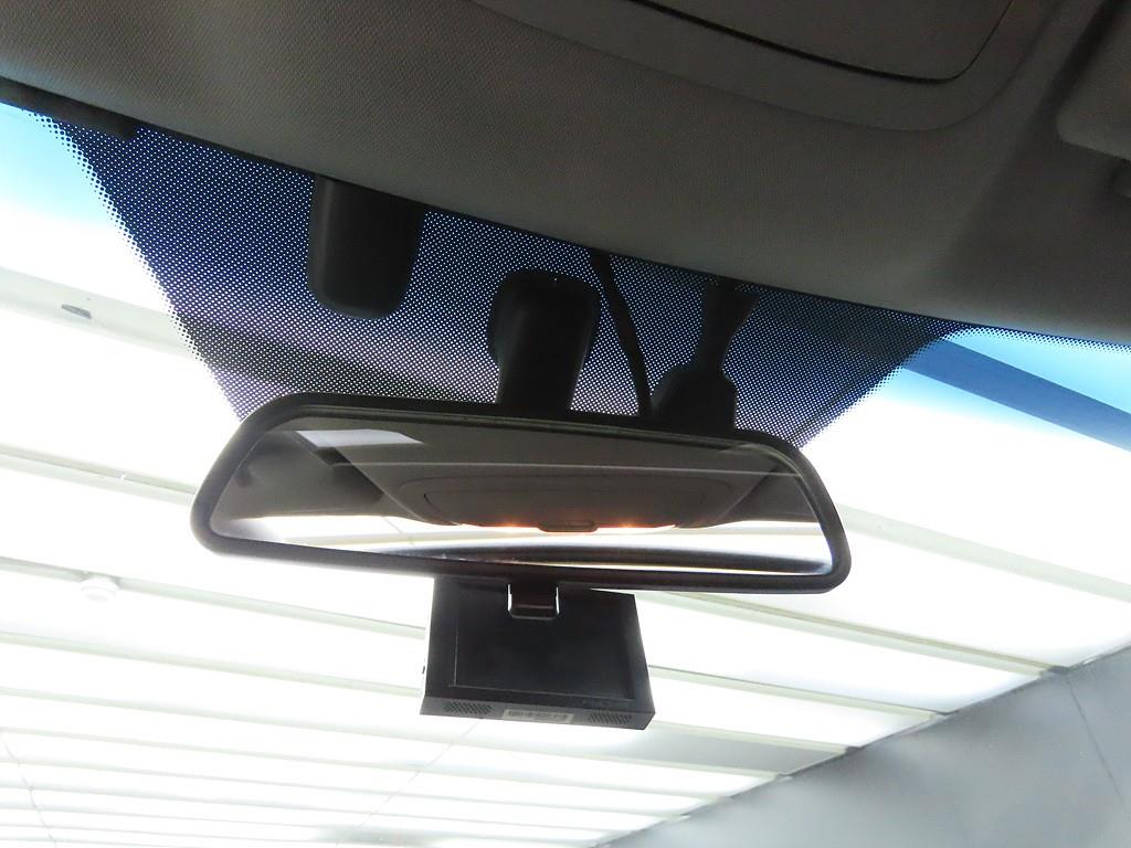 Ssangyong Tivoli - Vista 12