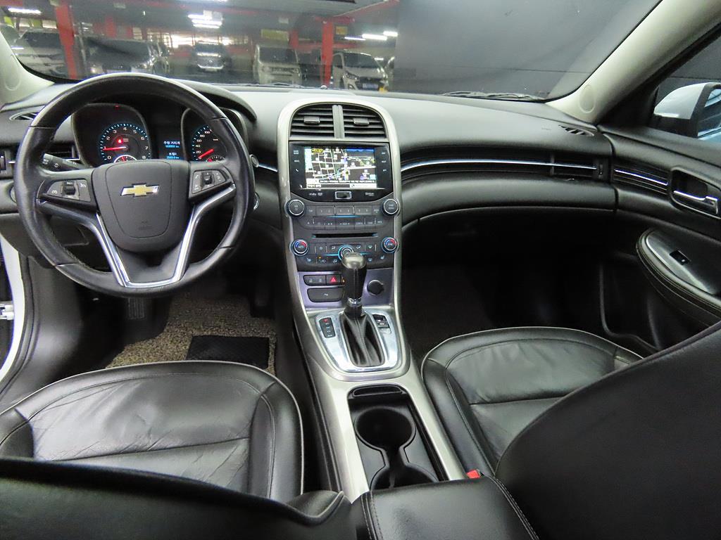 Chevrolet Malibu - Vista 7