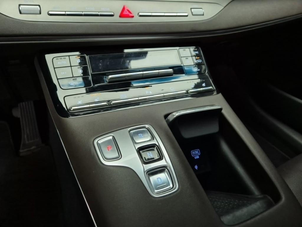 HYUNDAI Grandeur - Vista 8