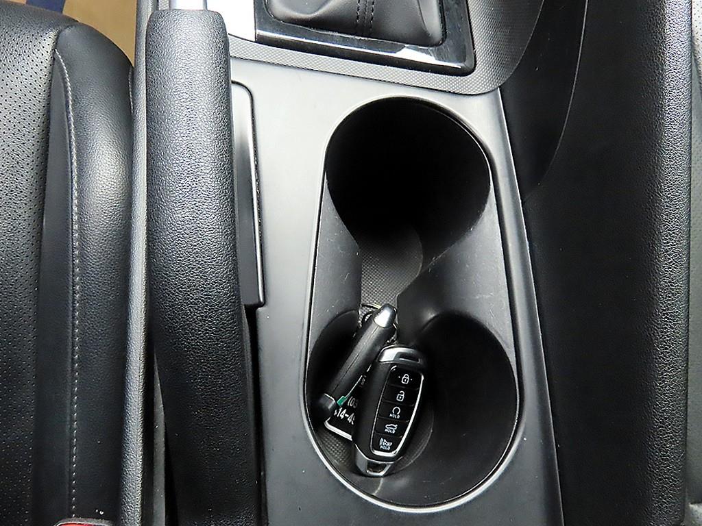 HYUNDAI Avante 2022 Blanco - Importación desde Corea - HF Imports Iquique - Foto 14